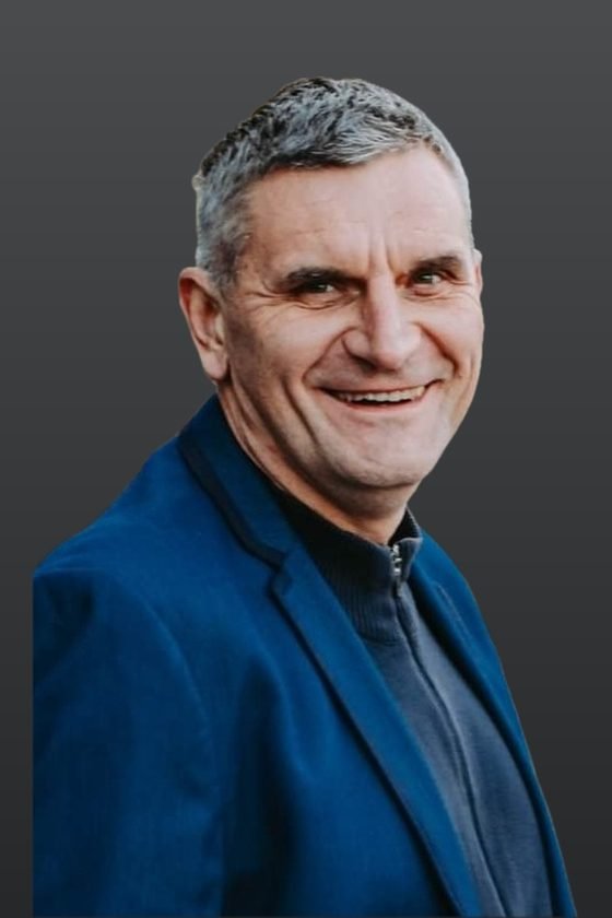 dr Artur Skowron